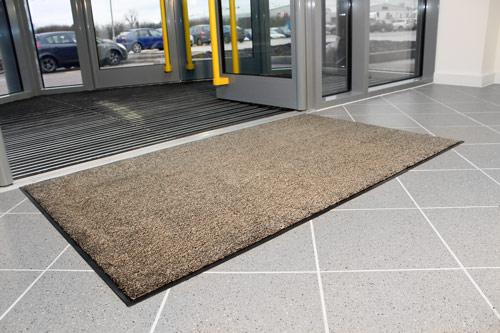 COBA Vstupná vnútorná rohož MICROFIBRE DOORMAT 90x150 cm (béžová, čierna)